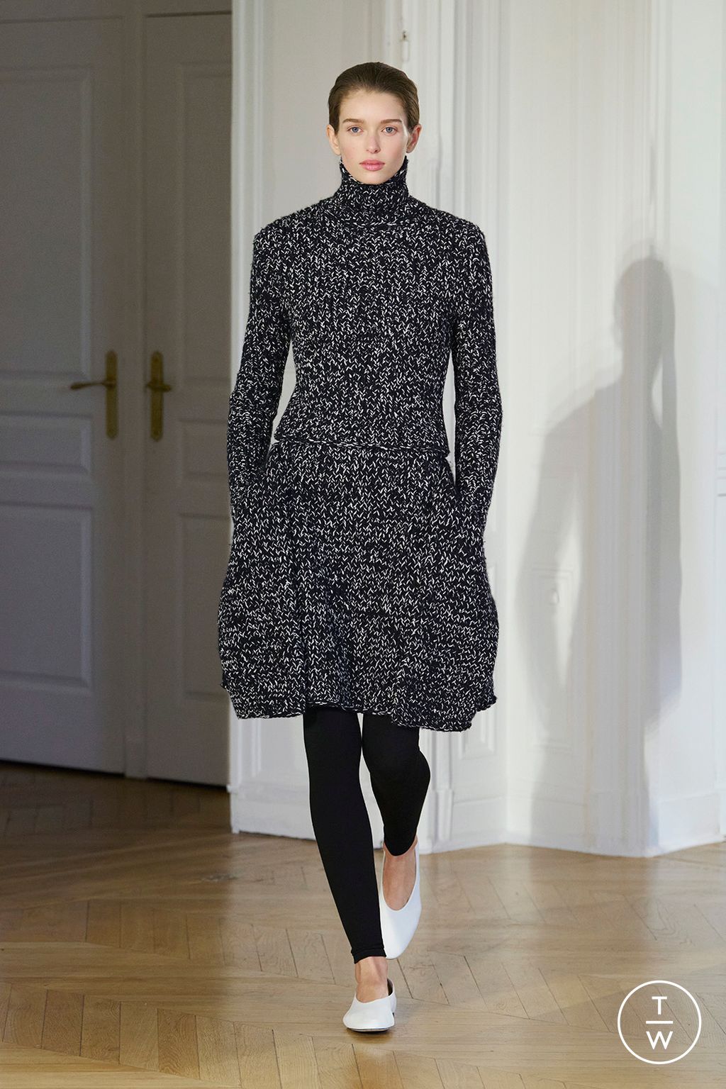 Fashion Week Paris Fall/Winter 2026 look 14 from the Toteme collection womenswear