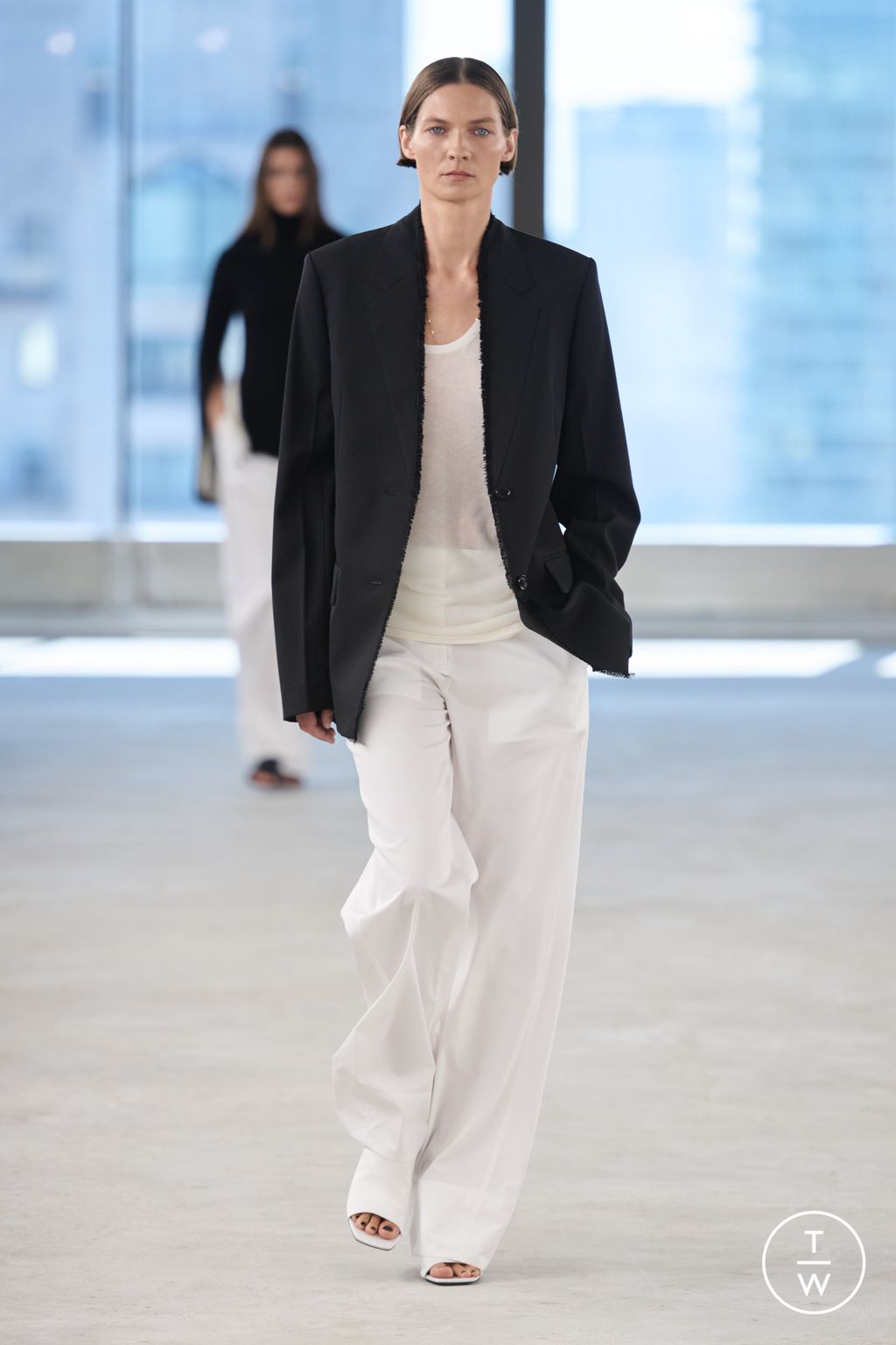 Fashion Week New York Spring/Summer 2025 look 18 from the Toteme collection womenswear