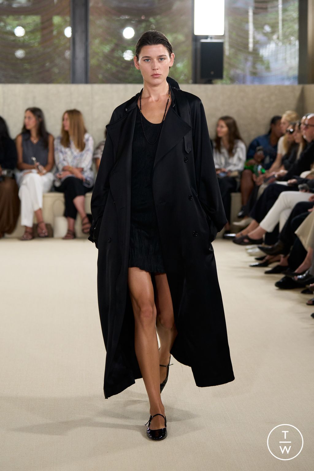 Fashion Week New York Spring/Summer 2026 look 27 from the Toteme collection womenswear