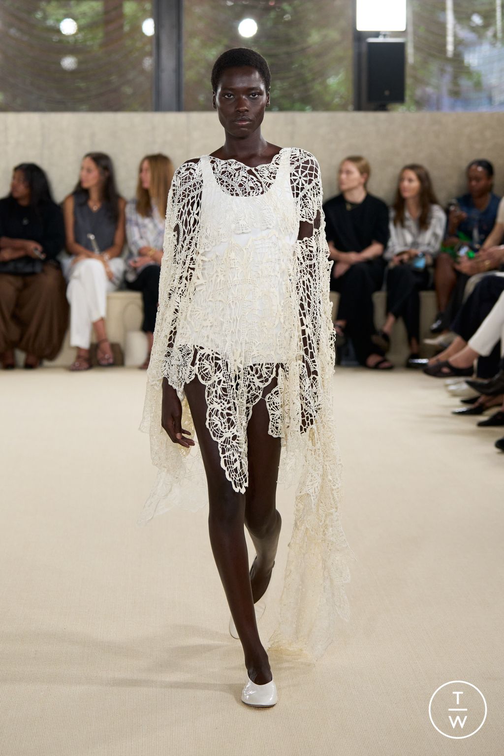 Fashion Week New York Spring/Summer 2026 look 31 from the Toteme collection womenswear