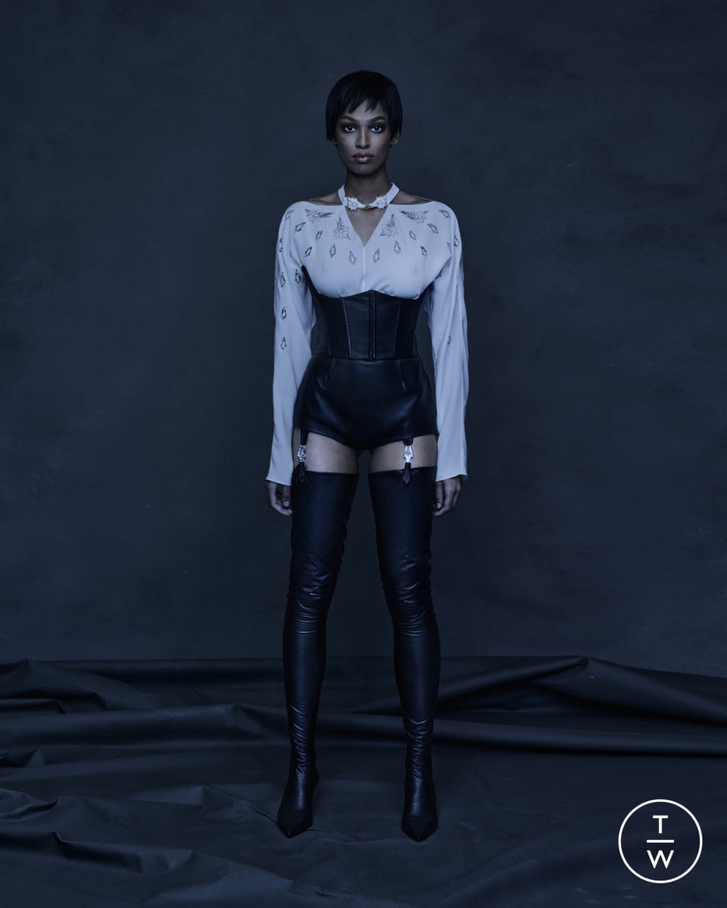 Fashion Week Paris Fall/Winter 2021 look 3 de la collection Ulyana Sergeenko couture