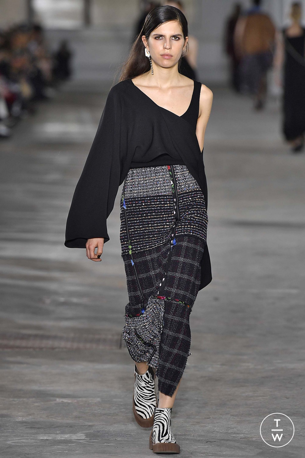Fashion Week New York Fall/Winter 2018 look 29 from the 3.1 Phillip Lim collection 女装