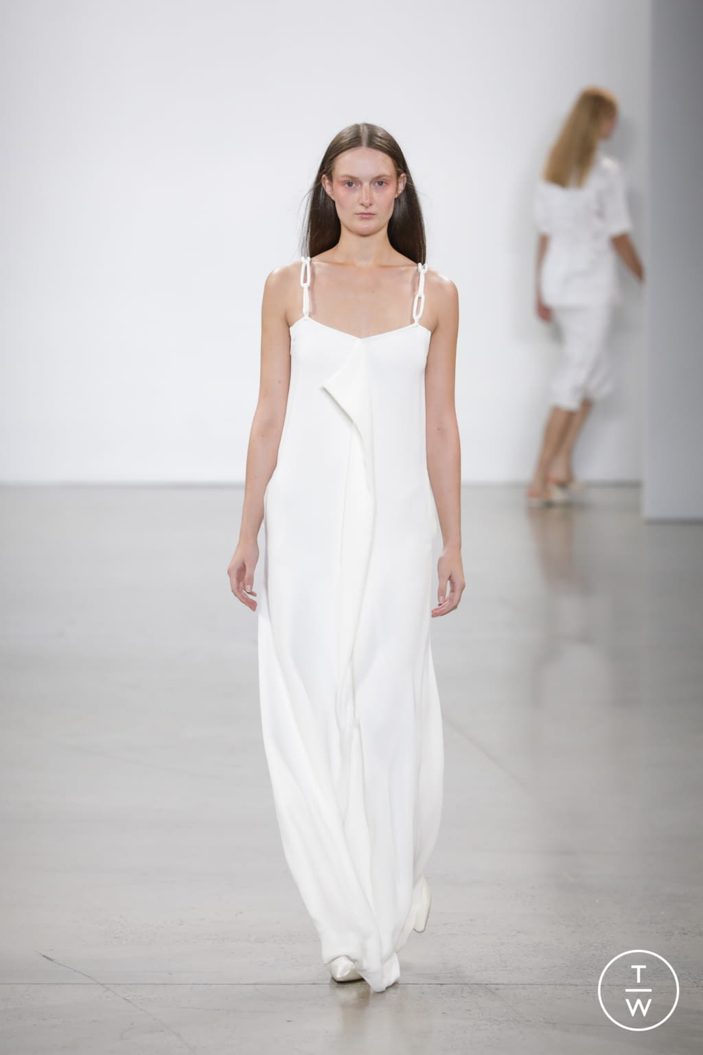 Fashion Week New York Spring/Summer 2022 look 3 from the Bevza collection 女装