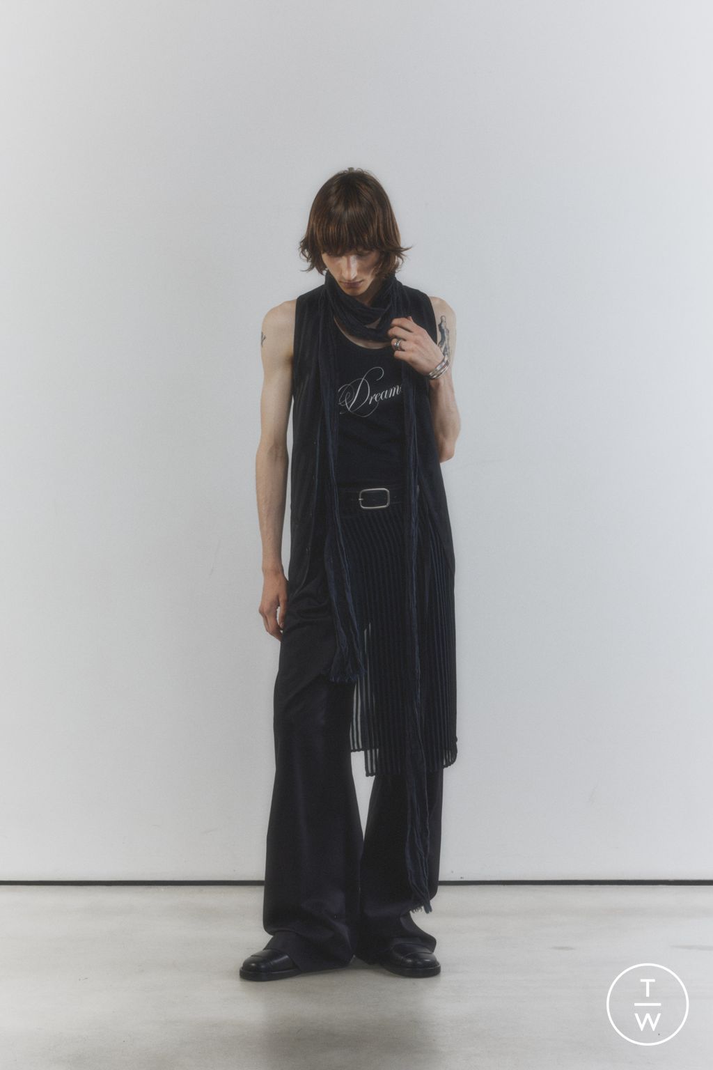Fashion Week Paris Resort 2026 look 3 from the Ann Demeulemeester collection 女装