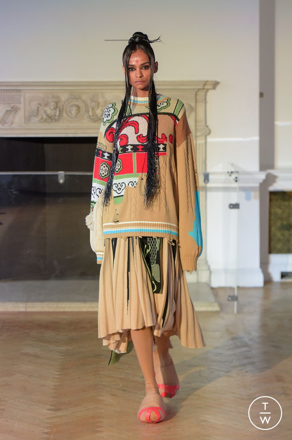 Fashion Week London Fall/Winter 2023 look 3 from the Chau Rising collection 女装