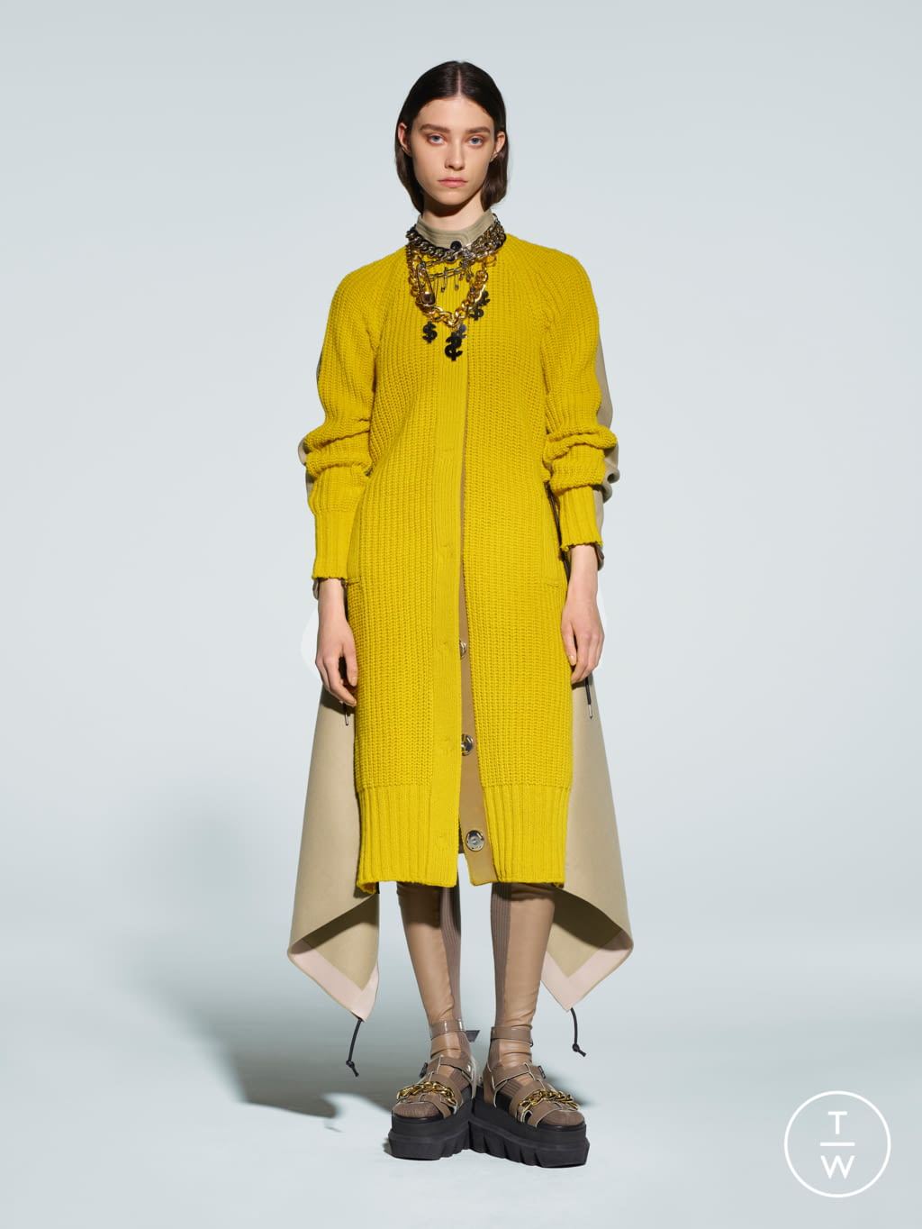 Fashion Week Paris Pre-Fall 2021 look 3 from the Sacai collection womenswear