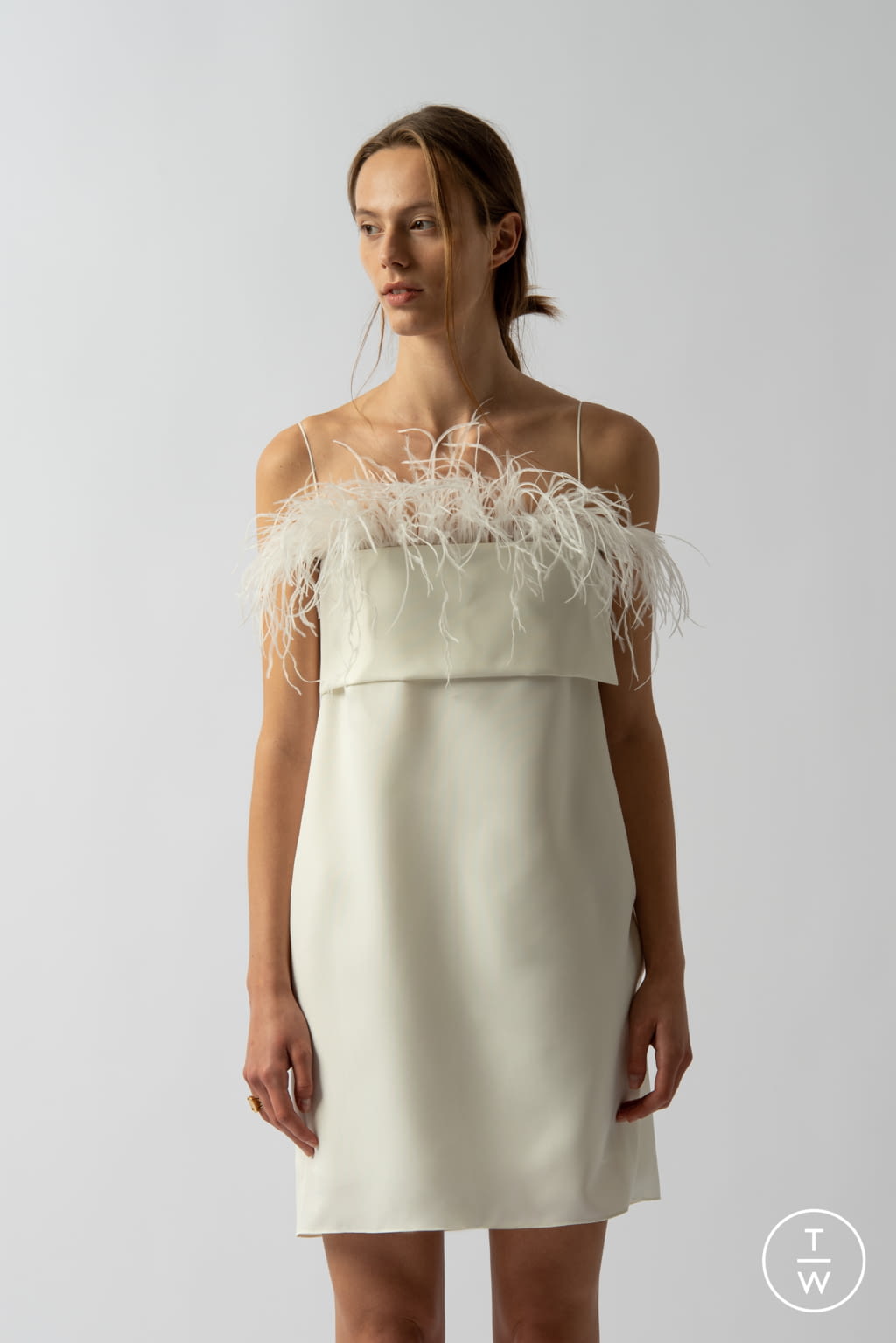 Fashion Week London Spring/Summer 2022 look 3 from the Sharon Wauchob collection womenswear