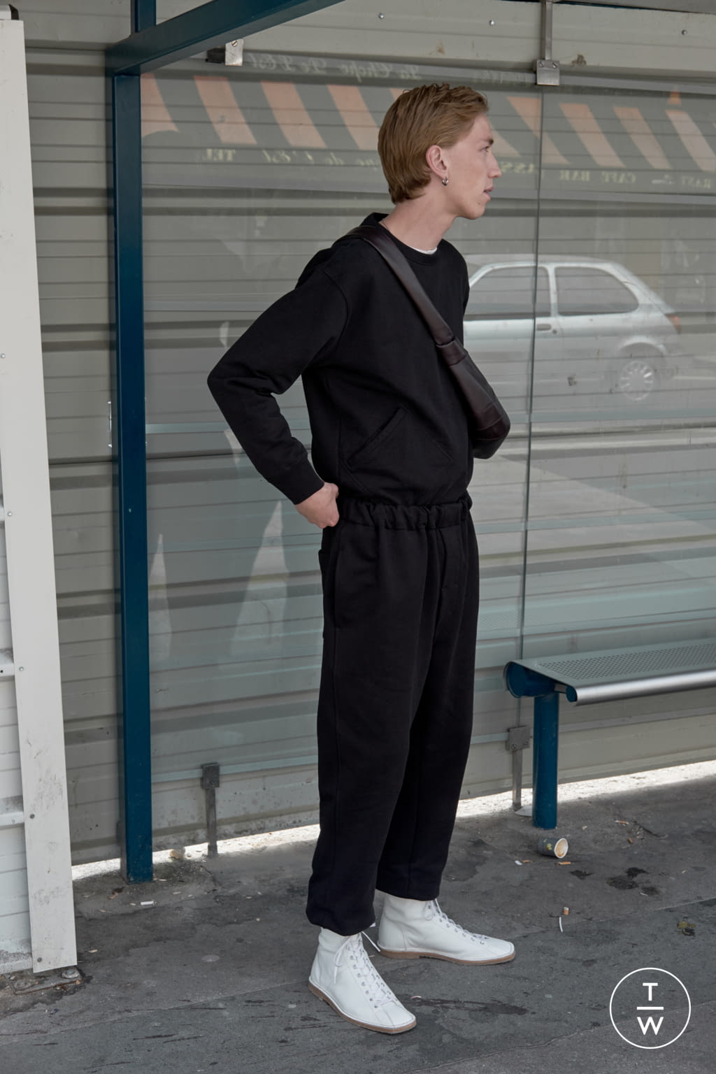 Fashion Week Paris Spring/Summer 2019 look 30 from the Lemaire collection menswear