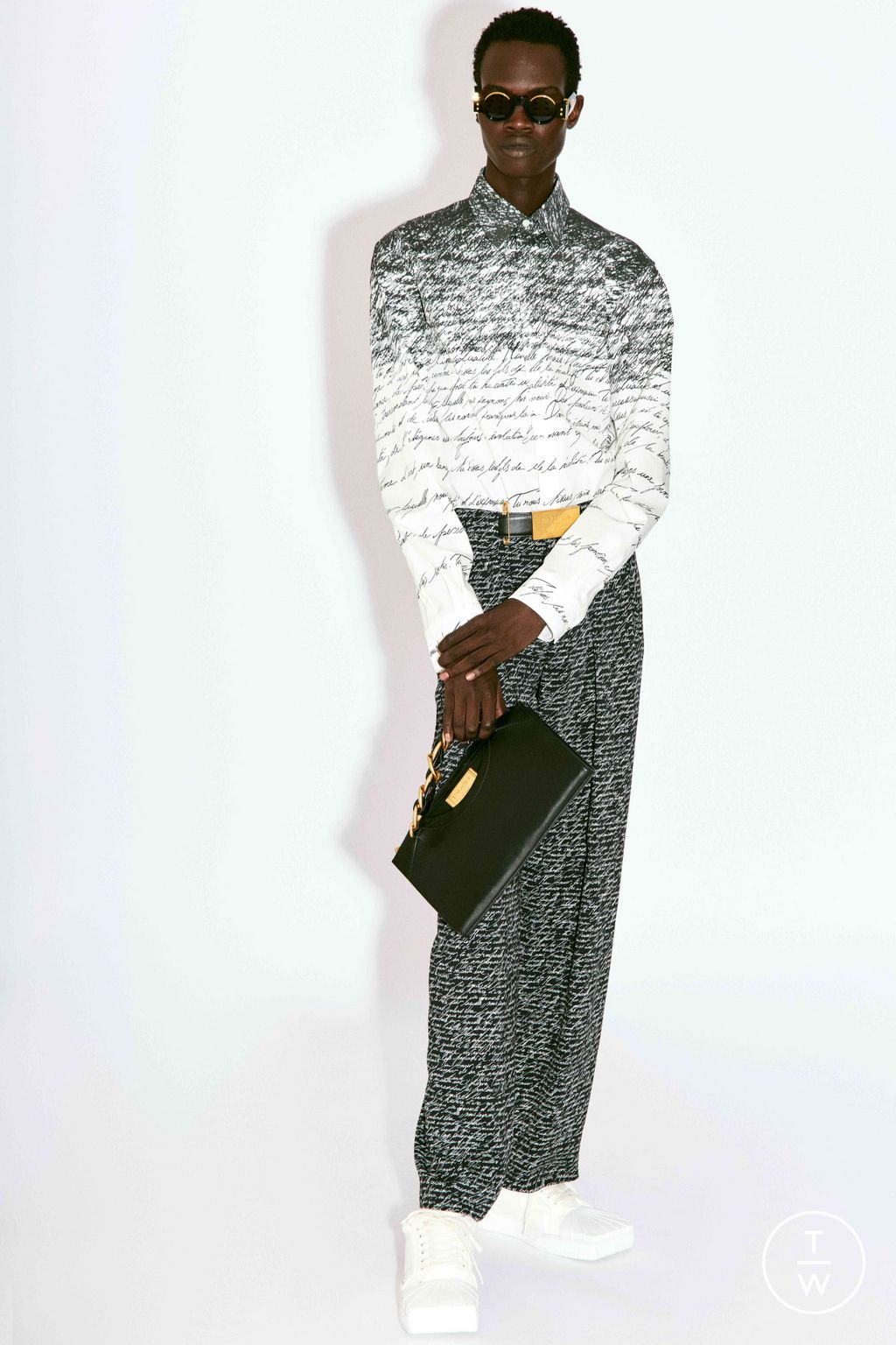 Fashion Week Paris Resort 2025 look 30 from the Balmain collection menswear