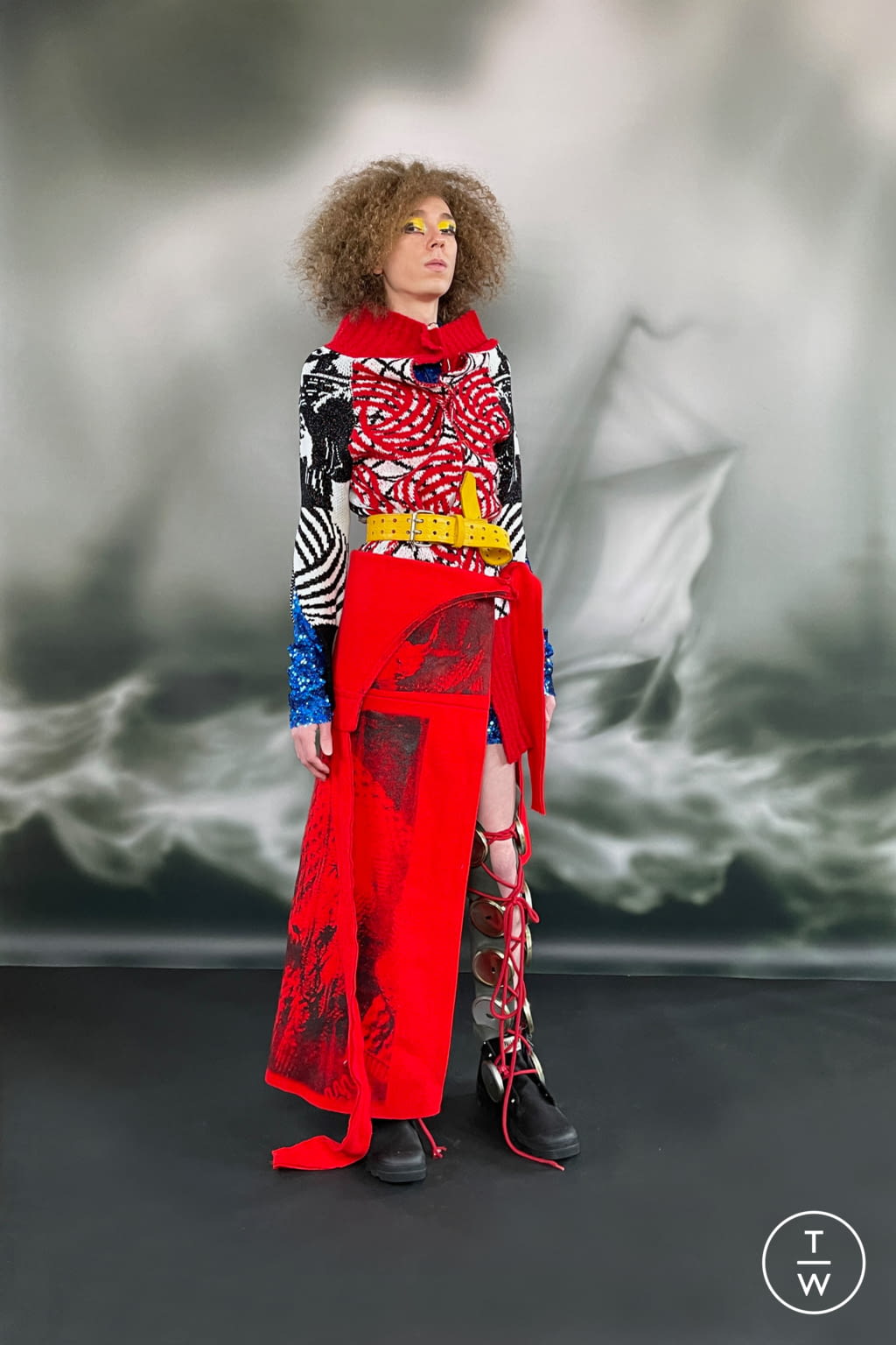 Fashion Week London Fall/Winter 2021 look 30 from the Matty Bovan collection 女装