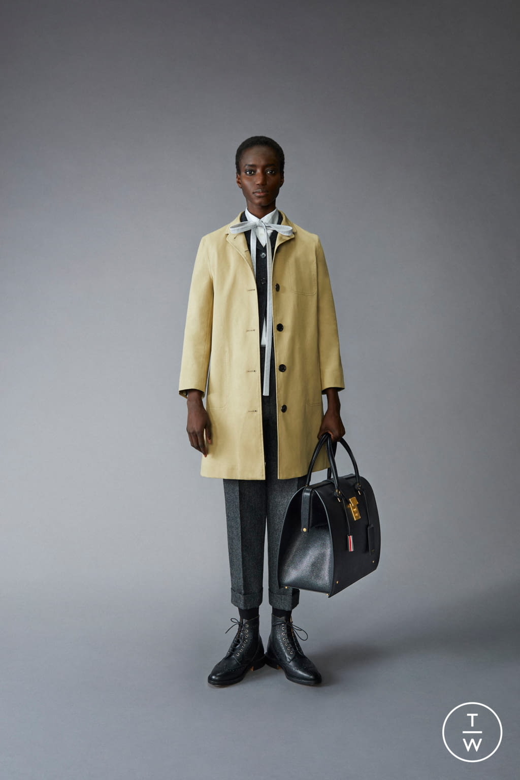 Fashion Week Paris Pre-Fall 2021 look 30 from the Thom Browne collection 女装