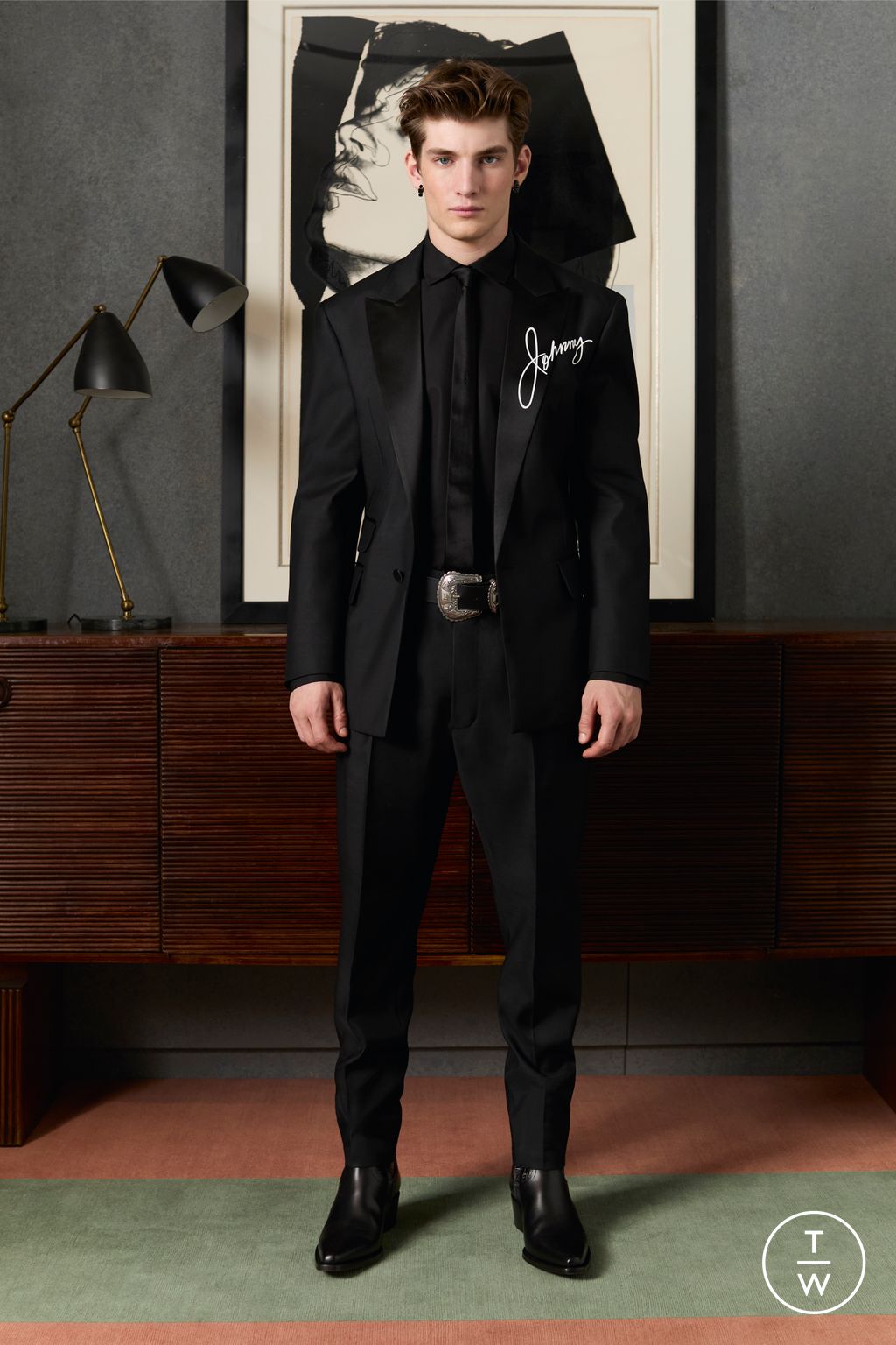 Fashion Week Milan Resort 2025 look 30 from the Dsquared2 collection menswear