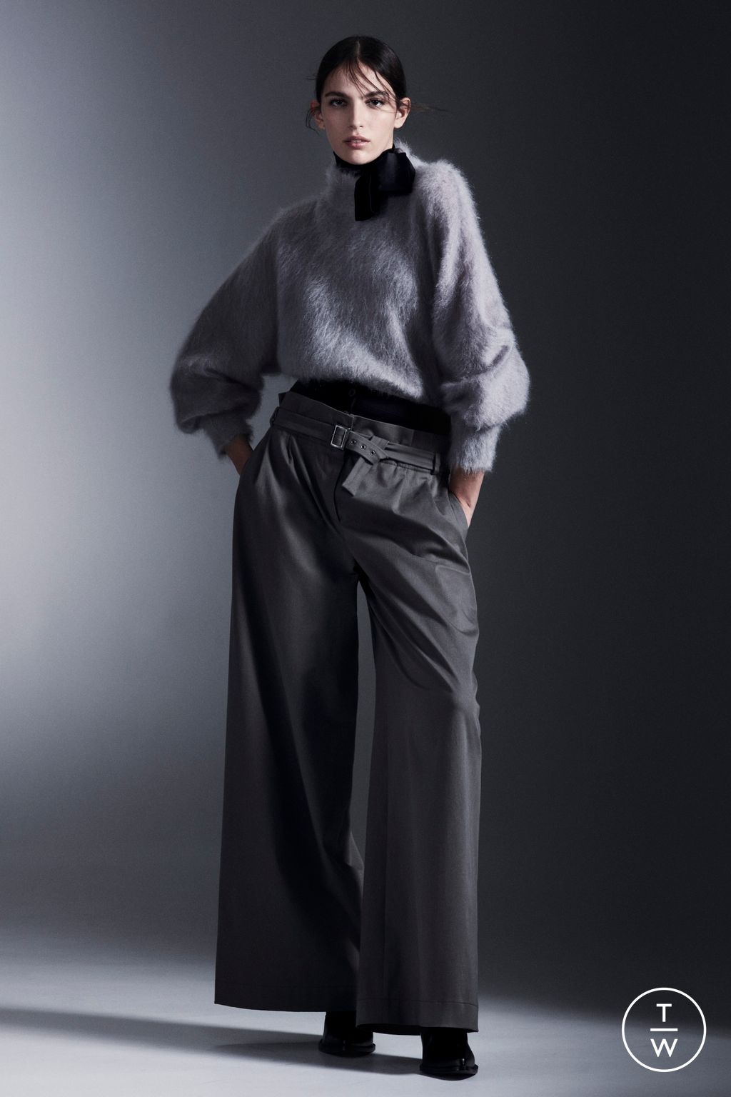 Fashion Week Milan Pre-Fall 2023 look 30 de la collection Alberta Ferretti womenswear