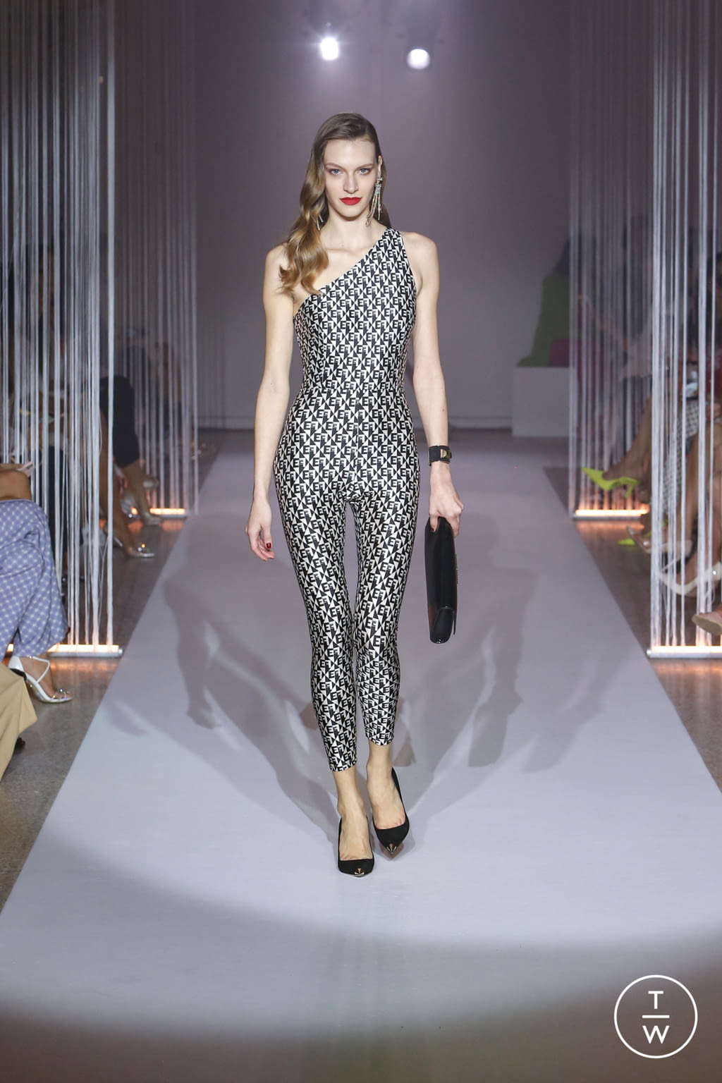 Fashion Week Milan Fall/Winter 2022 look 30 from the Elisabetta Franchi collection womenswear