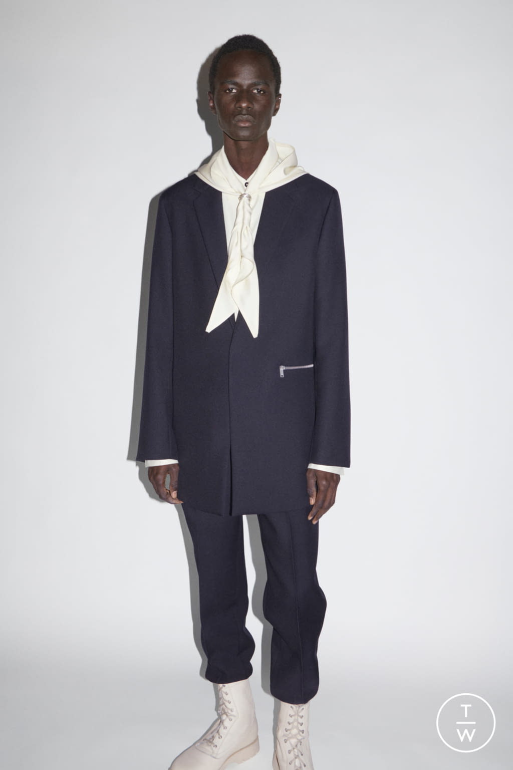 Fashion Week Paris Fall/Winter 2021 look 30 from the Jil Sander collection 男装