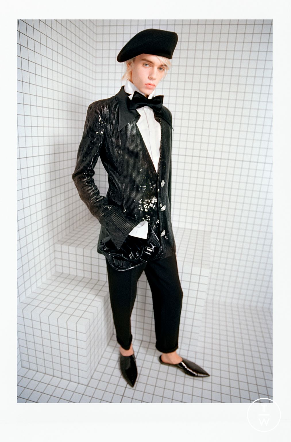 Fashion Week Paris Fall/Winter 2023 look 47 from the Balmain collection menswear