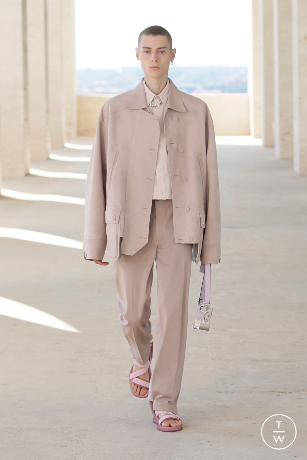 Fashion Week Milan Spring/Summer 2022 look 30 de la collection Fendi menswear