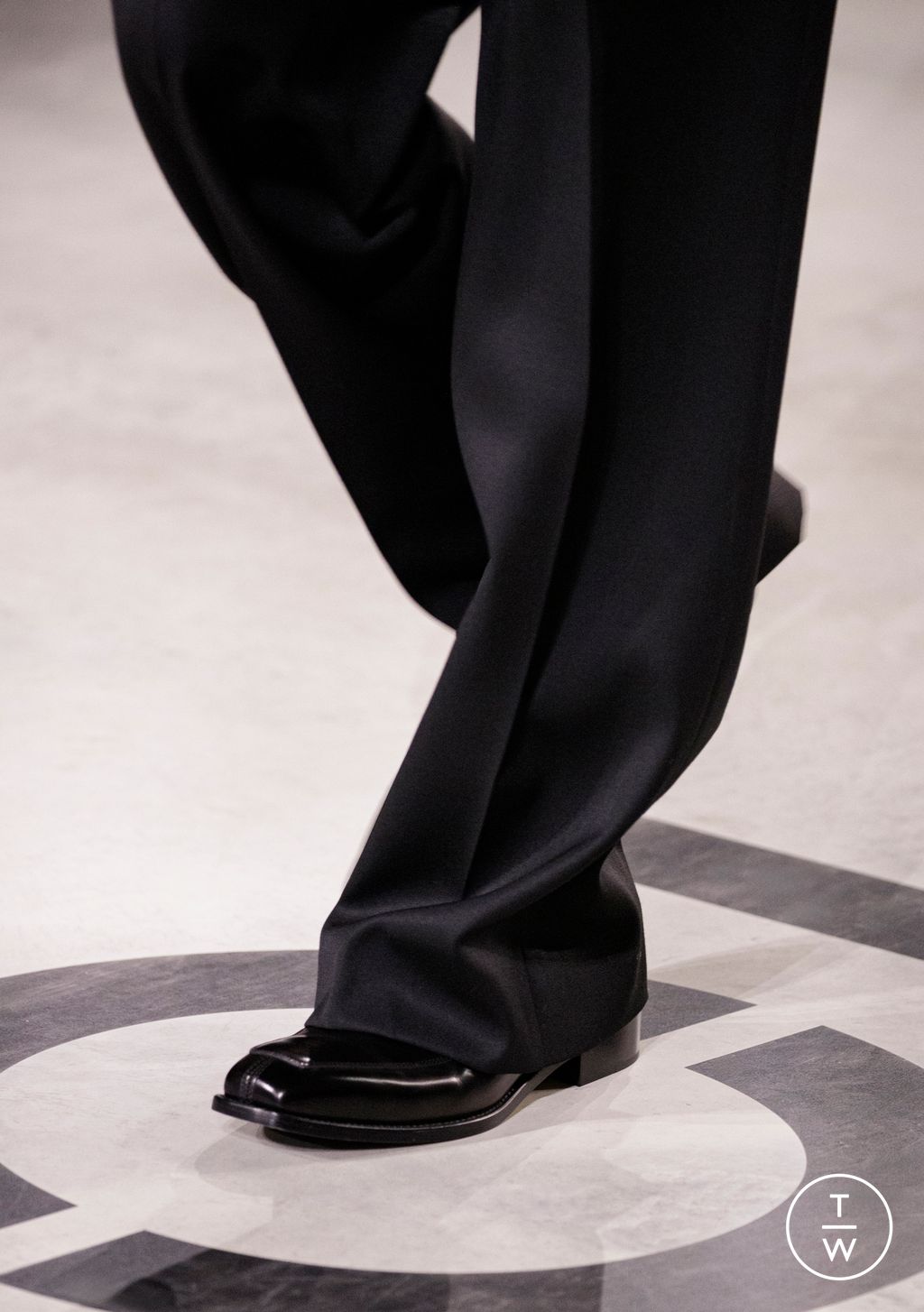 Fashion Week Milan Fall/Winter 2026 look 41 from the Fendi collection 女装配饰