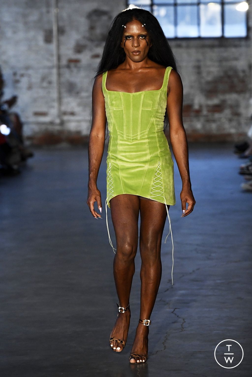 Fashion Week New York Spring/Summer 2023 look 30 from the Priscavera collection 女装