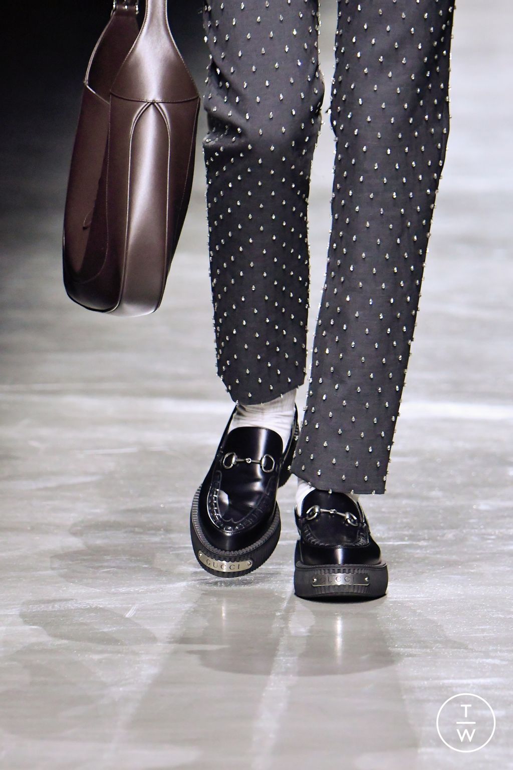 Fashion Week Milan Fall/Winter 2024 look 37 de la collection Gucci menswear accessories