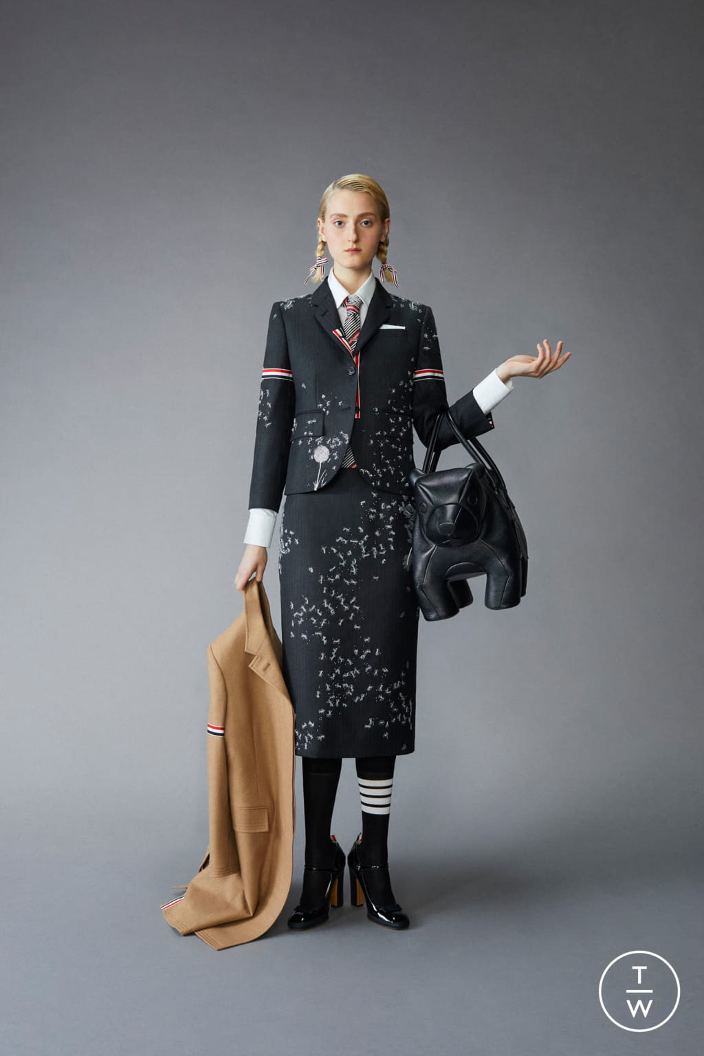 Fashion Week Paris Pre-Fall 2021 look 31 from the Thom Browne collection womenswear