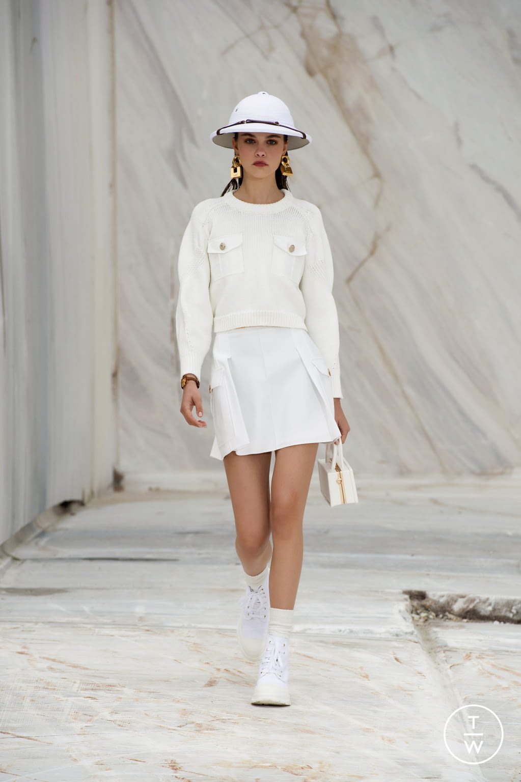 Fashion Week Milan Spring/Summer 2022 look 31 from the Elisabetta Franchi collection 女装