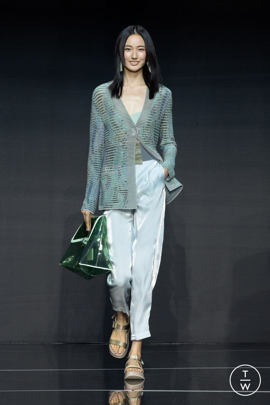 Fashion Week Milan Spring/Summer 2024 look 31 from the Emporio Armani collection 女装