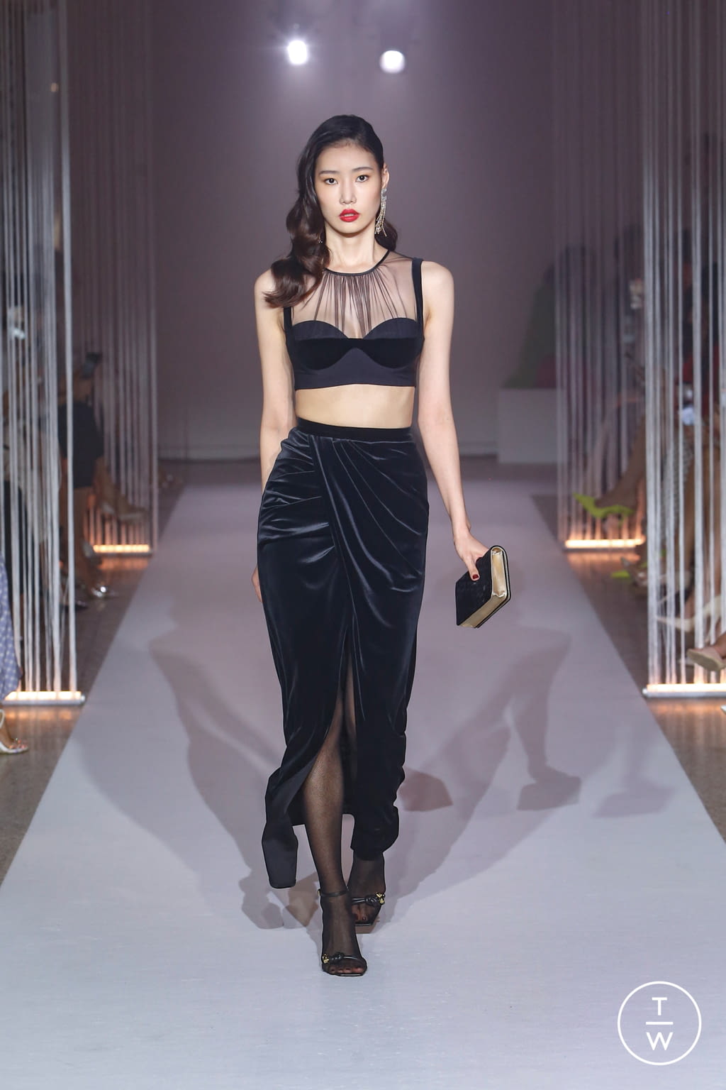 Fashion Week Milan Fall/Winter 2022 look 31 from the Elisabetta Franchi collection 女装