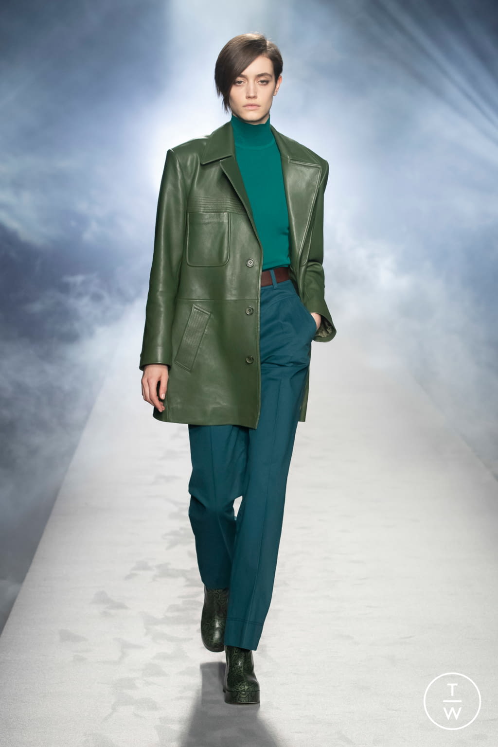 Fashion Week Milan Fall/Winter 2021 look 31 from the Alberta Ferretti collection womenswear