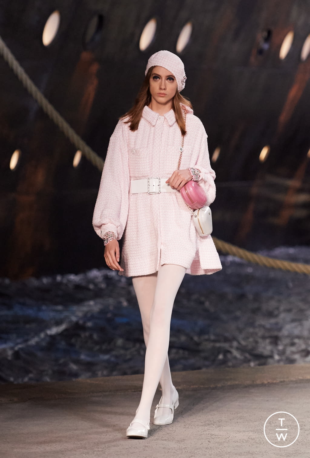 Fashion Week Paris Resort 2019 look 31 from the Chanel collection womenswear