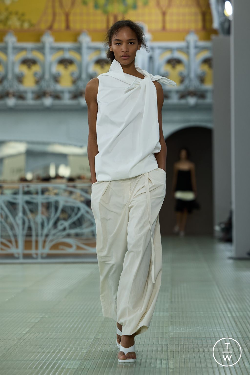 Fashion Week Paris Spring/Summer 2026 look 31 from the Time collection 女装