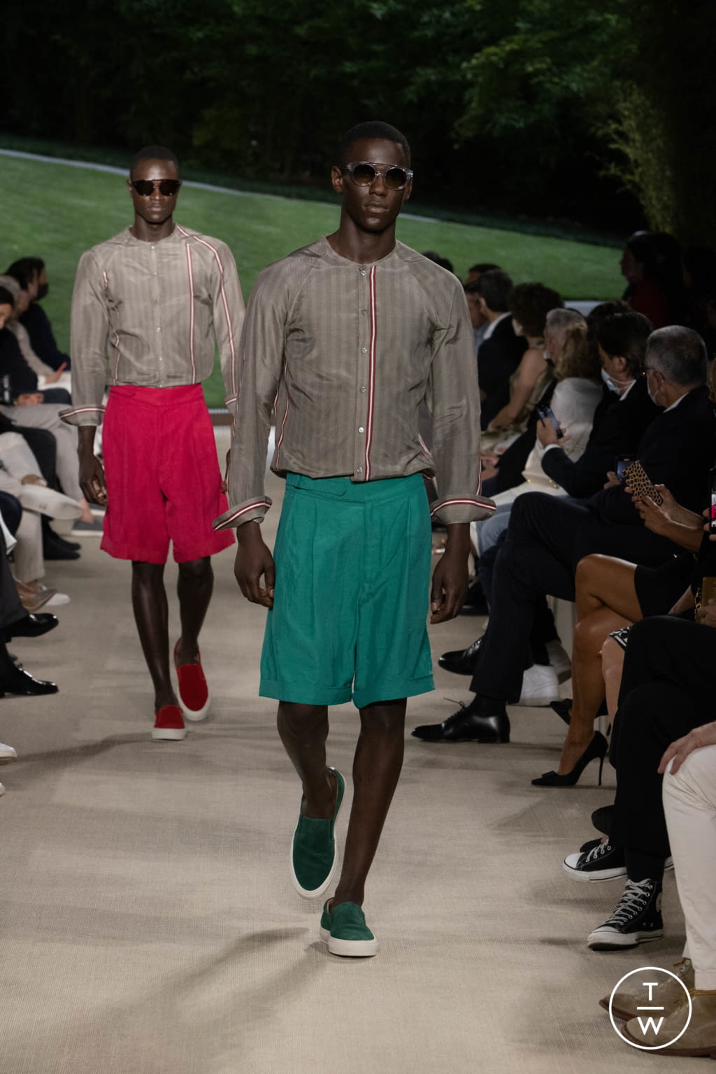 Fashion Week Milan Spring/Summer 2022 look 31 from the Giorgio Armani collection menswear