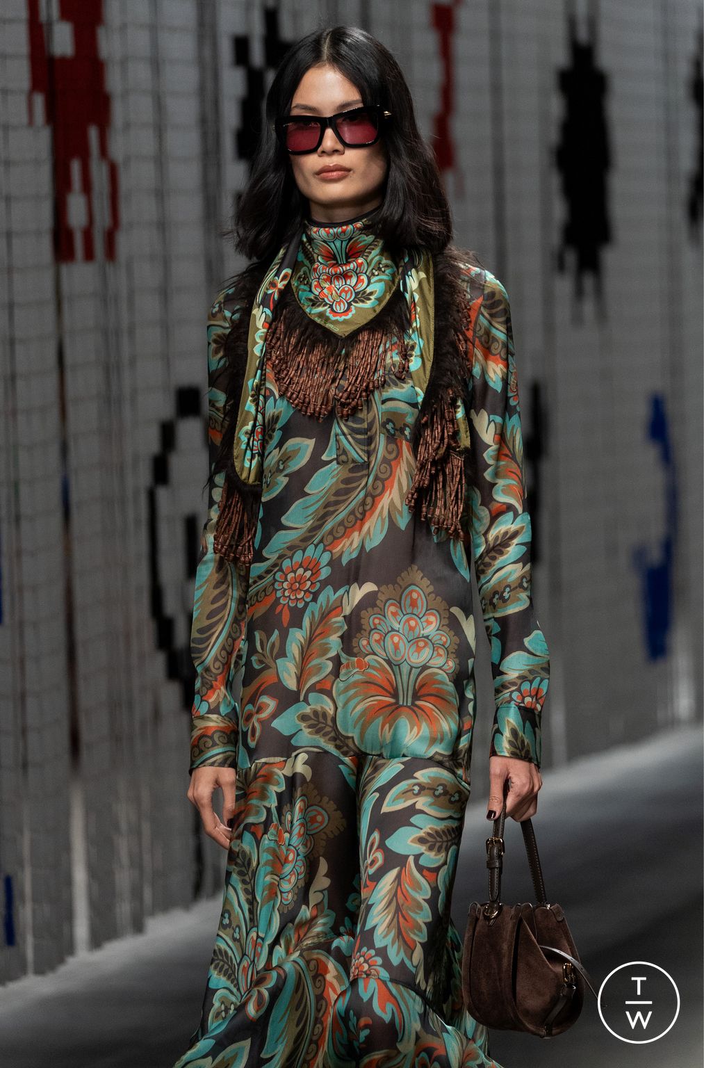 Fashion Week Milan Fall/Winter 2025 look 31 de la collection Etro womenswear accessories
