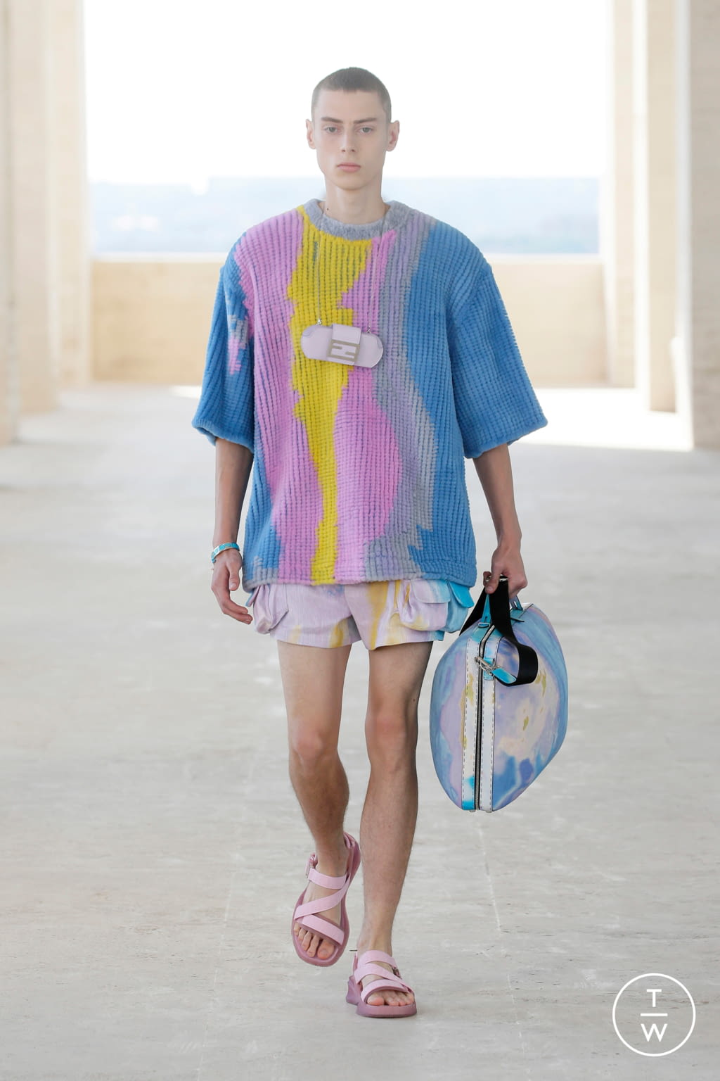 Fashion Week Milan Spring/Summer 2022 look 31 from the Fendi collection menswear