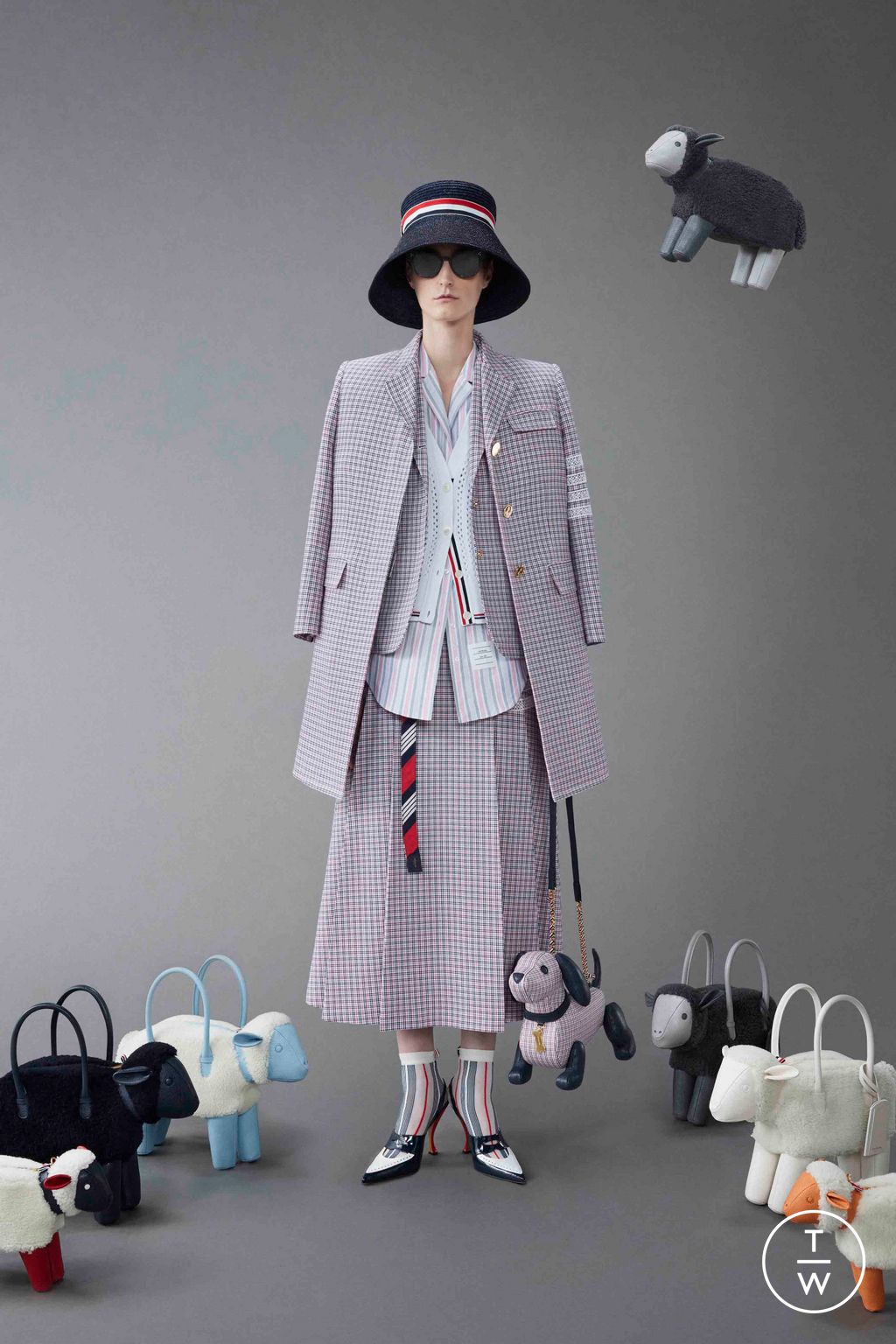 Fashion Week New York Resort 2024 look 31 from the Thom Browne collection 女装