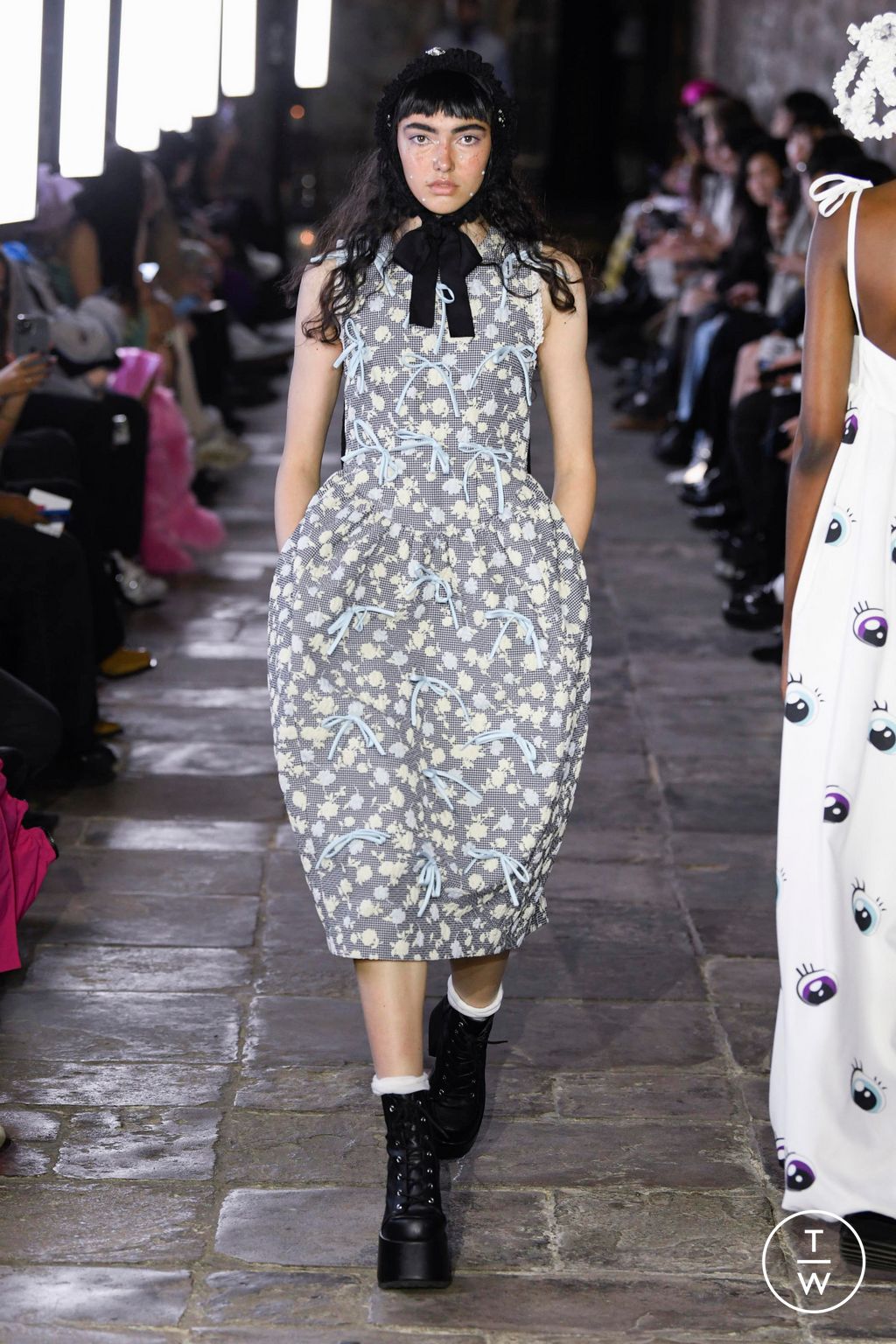 Fashion Week London Spring/Summer 2023 look 13 de la collection BMUET(TE) womenswear