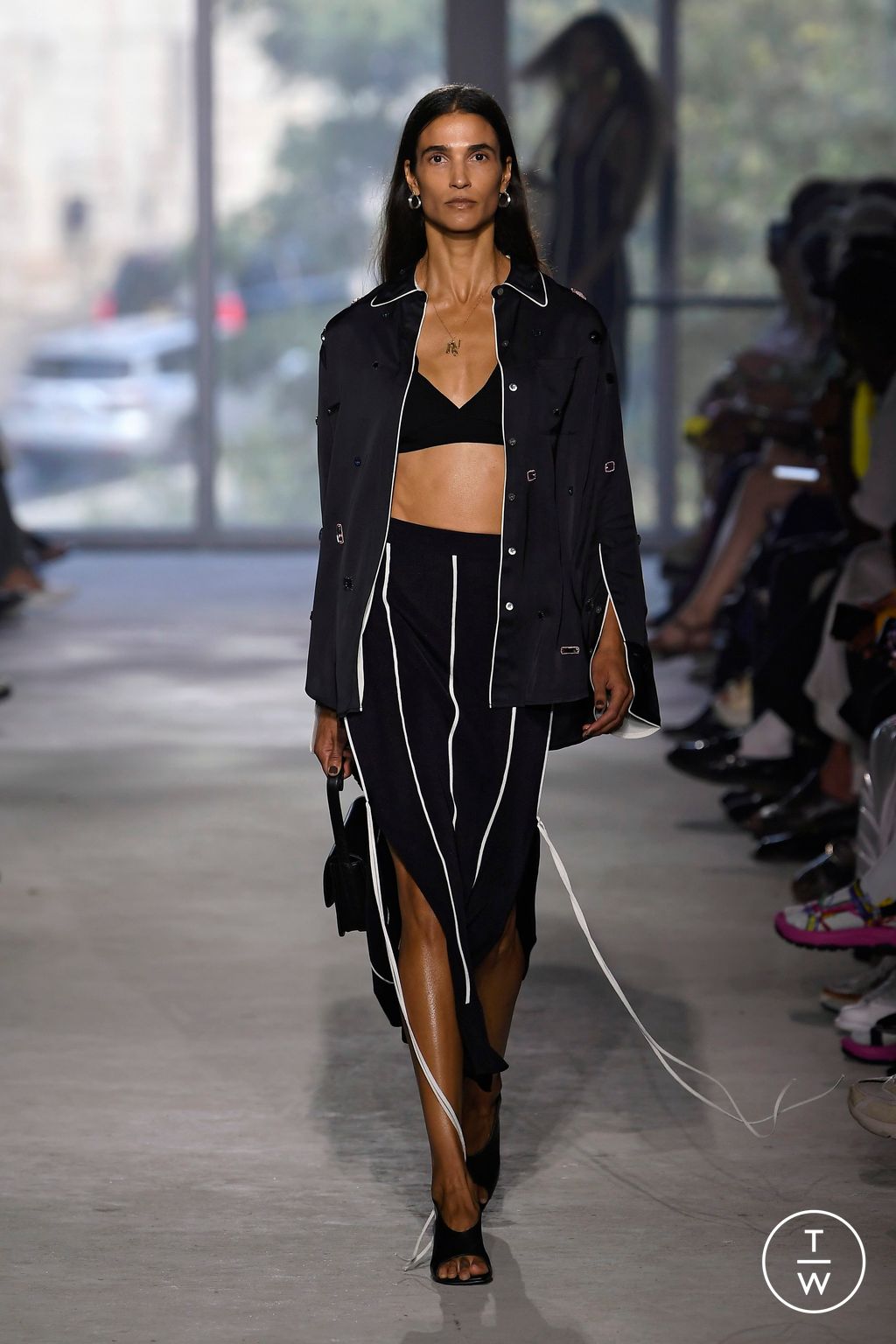 Fashion Week New York Spring/Summer 2024 look 11 from the 3.1 Phillip Lim collection 女装