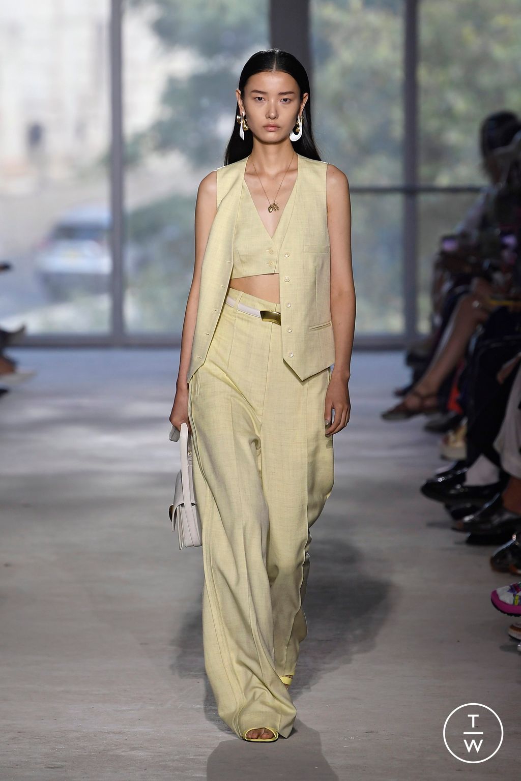 Fashion Week New York Spring/Summer 2024 look 18 from the 3.1 Phillip Lim collection 女装