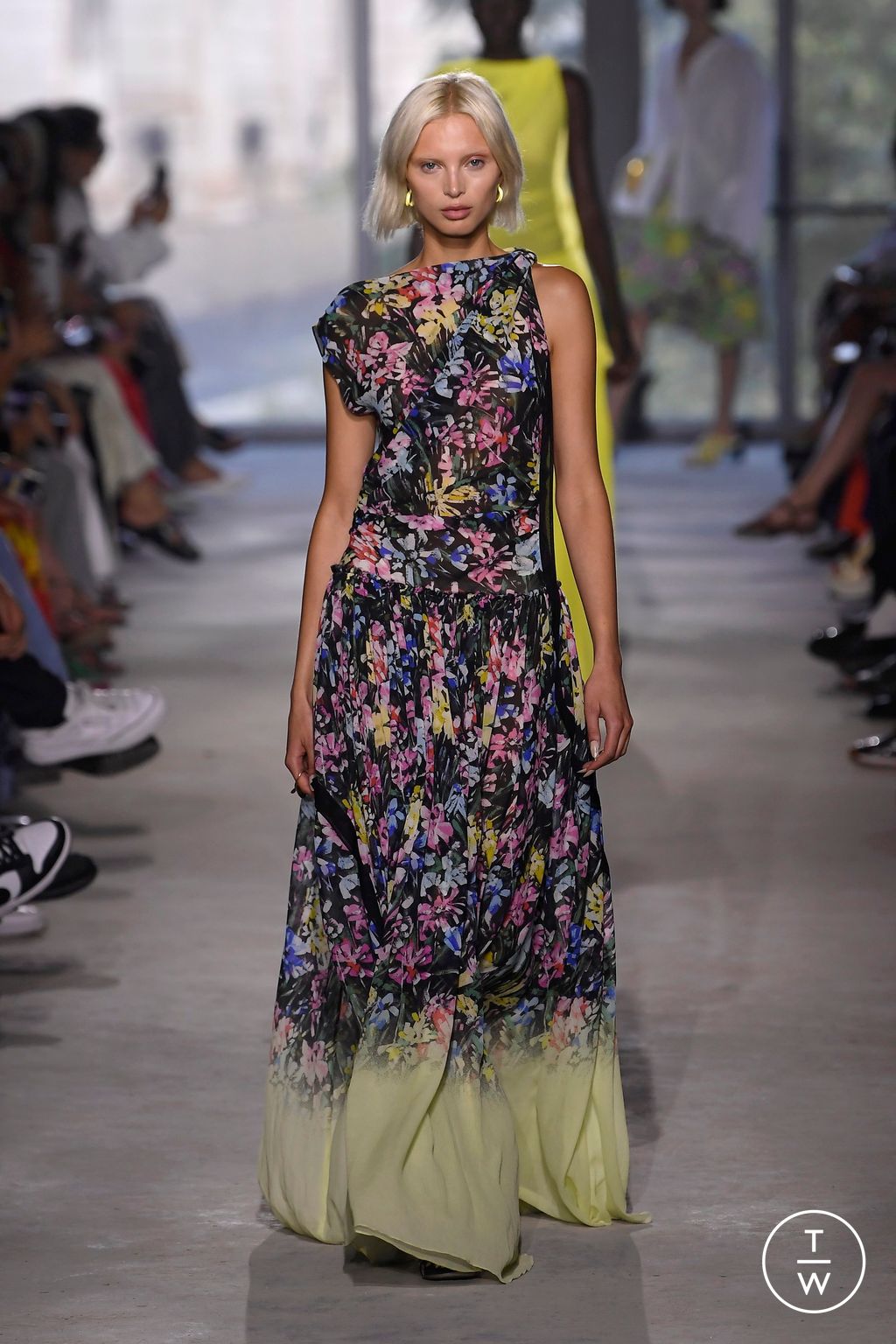Fashion Week New York Spring/Summer 2024 look 38 from the 3.1 Phillip Lim collection womenswear