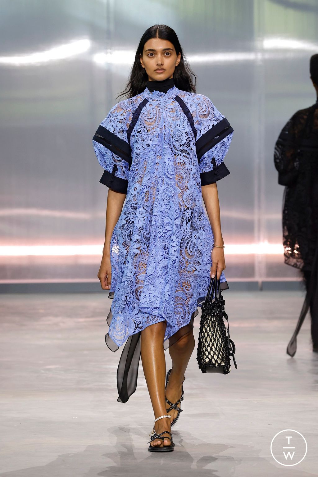 Fashion Week New York Spring-Summer 2025 look 8 from the 3.1 Phillip Lim collection 女装