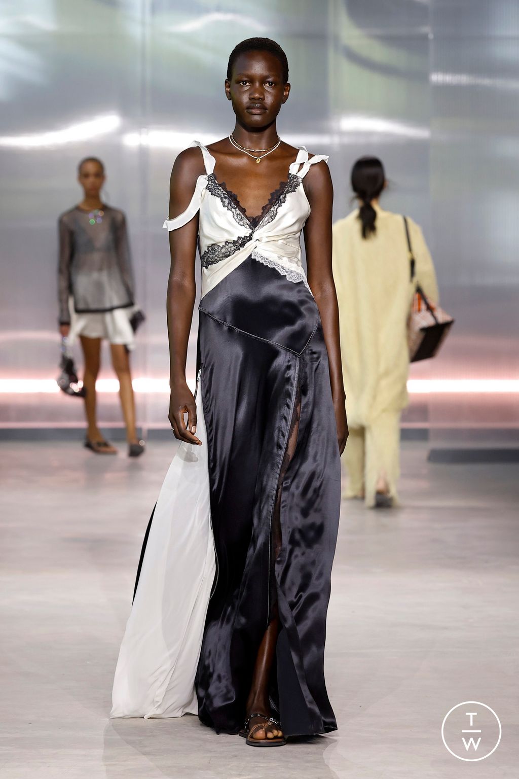 Fashion Week New York Spring/Summer 2025 look 36 from the 3.1 Phillip Lim collection womenswear