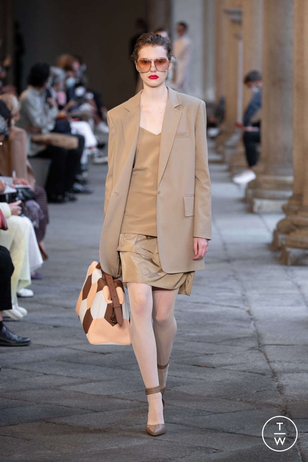 Fashion Week Milan Spring/Summer 2021 look 32 from the Max Mara collection womenswear