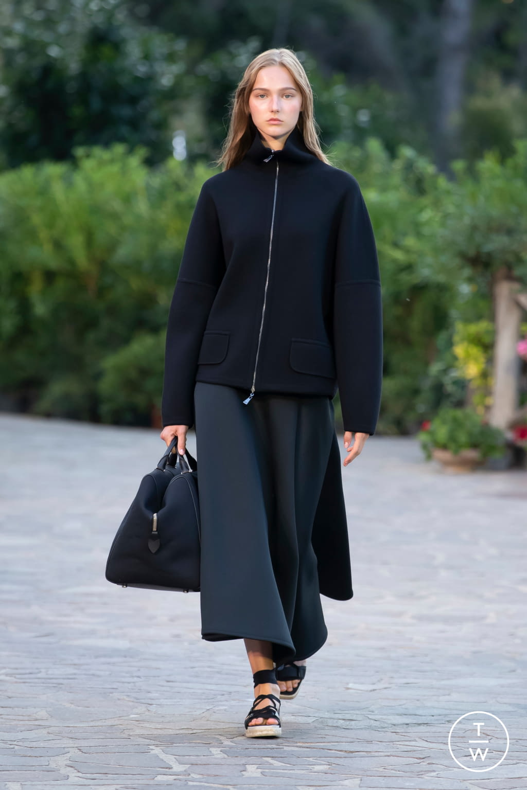 Fashion Week Milan Resort 2022 look 32 from the Max Mara collection 女装