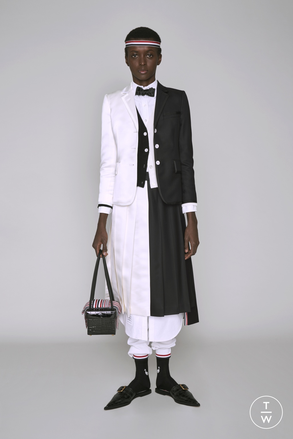 Fashion Week Paris Pre-Fall 2019 look 32 from the Thom Browne collection 女装