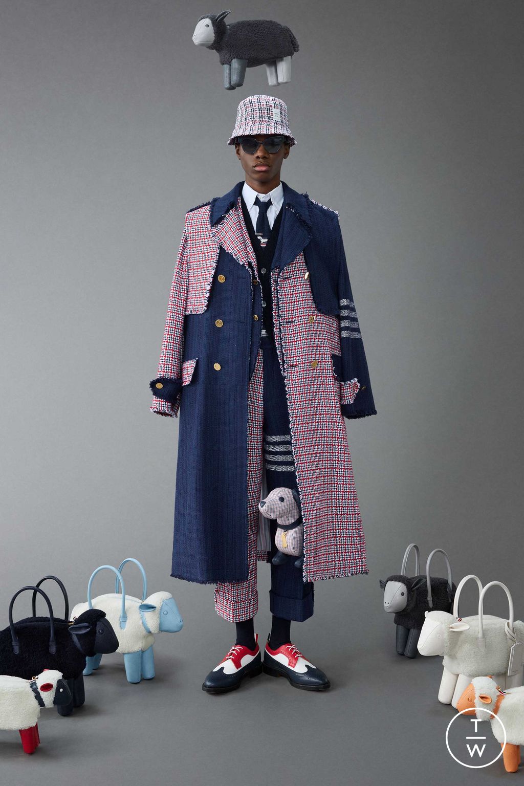 Fashion Week New York Resort 2024 look 32 from the Thom Browne collection menswear