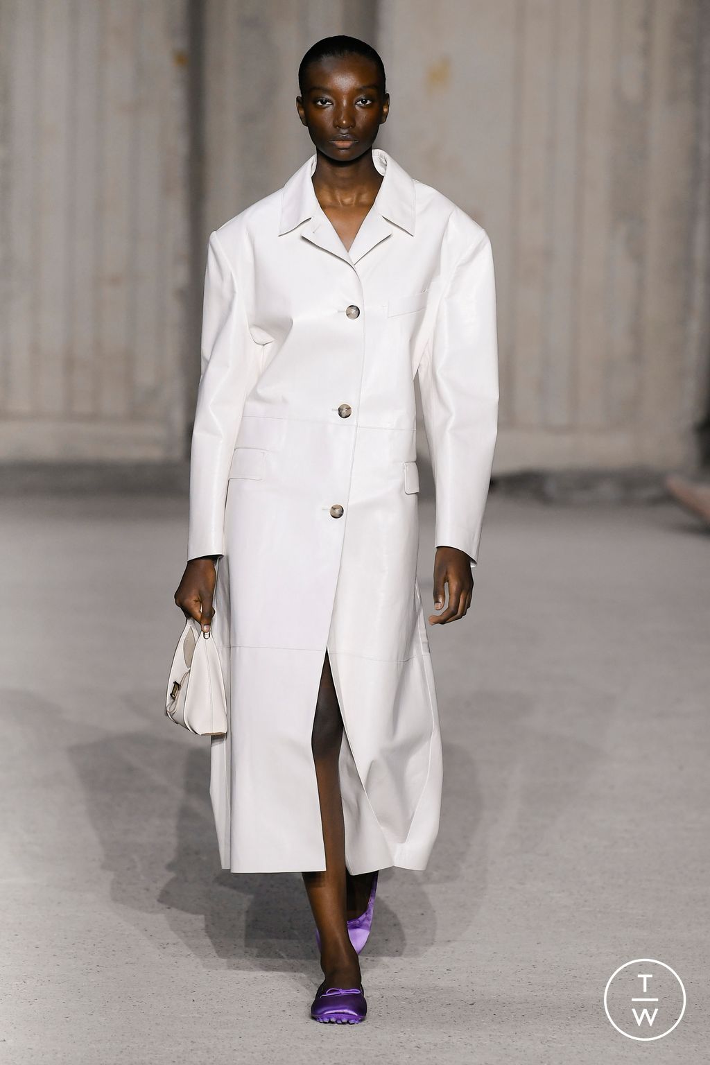 Fashion Week Milan Spring/Summer 2023 look 9 from the Tod's collection 女装