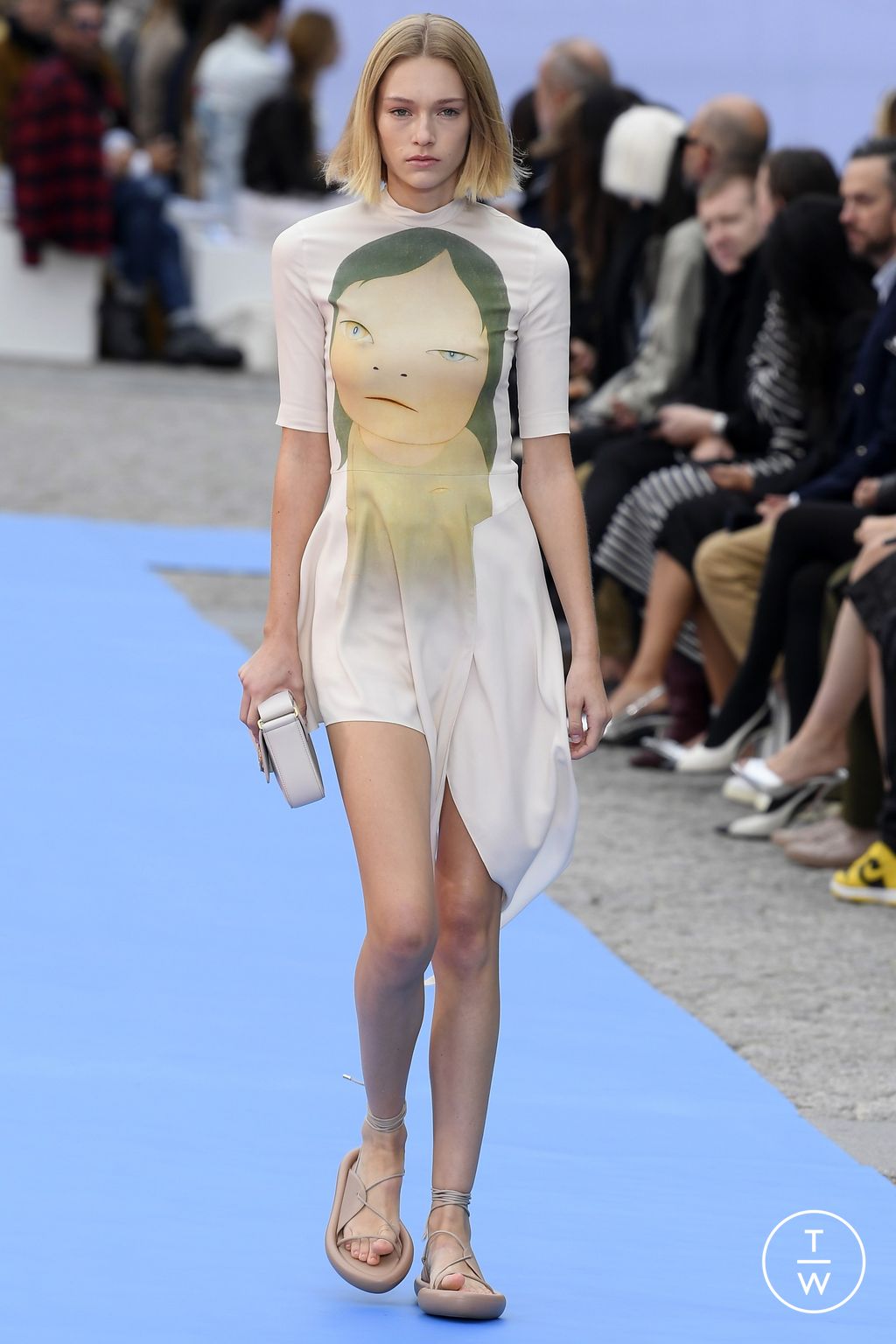 Fashion Week Paris Spring/Summer 2023 look 39 from the Stella McCartney collection 女装