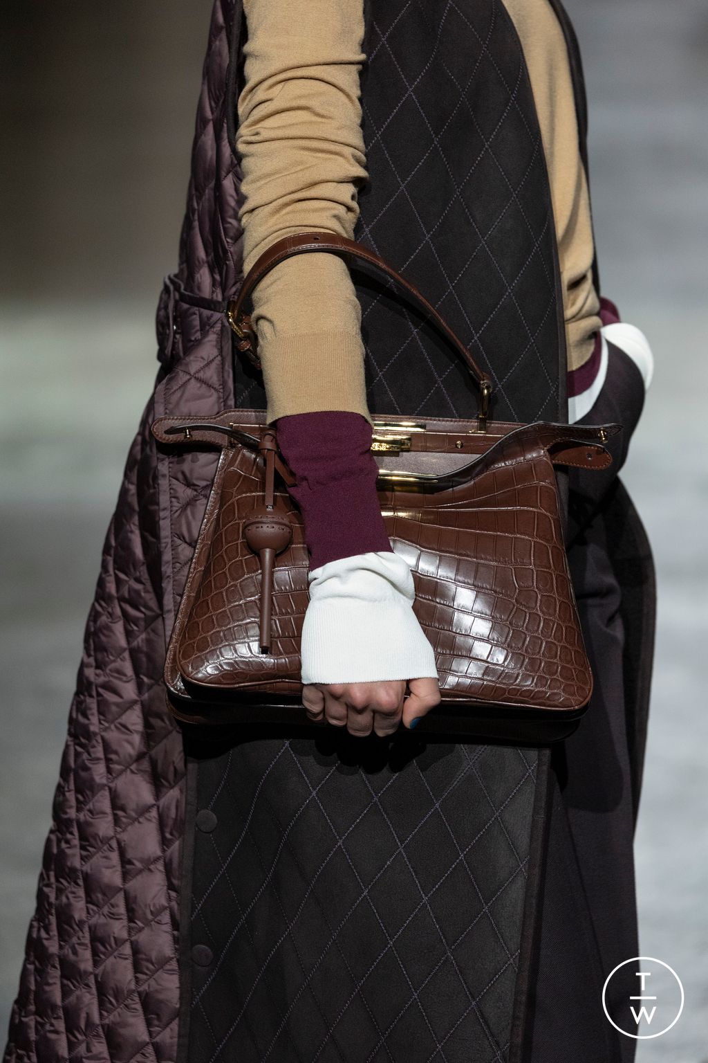 Fashion Week Milan Fall/Winter 2024 look 26 from the Fendi collection womenswear accessories