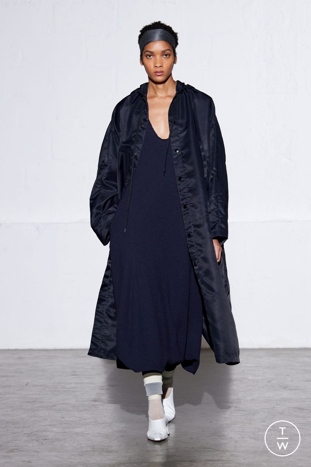 Fashion Week New York Fall/Winter 2024 look 32 from the Tibi collection womenswear