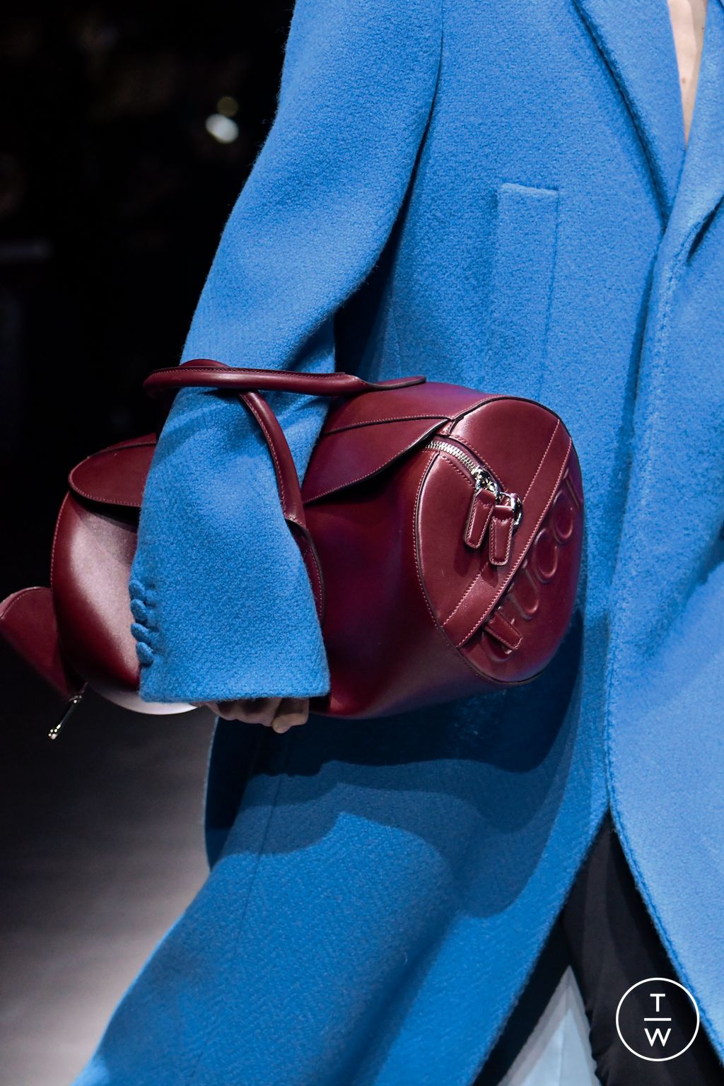 Fashion Week Milan Fall/Winter 2024 look 17 de la collection Gucci menswear accessories